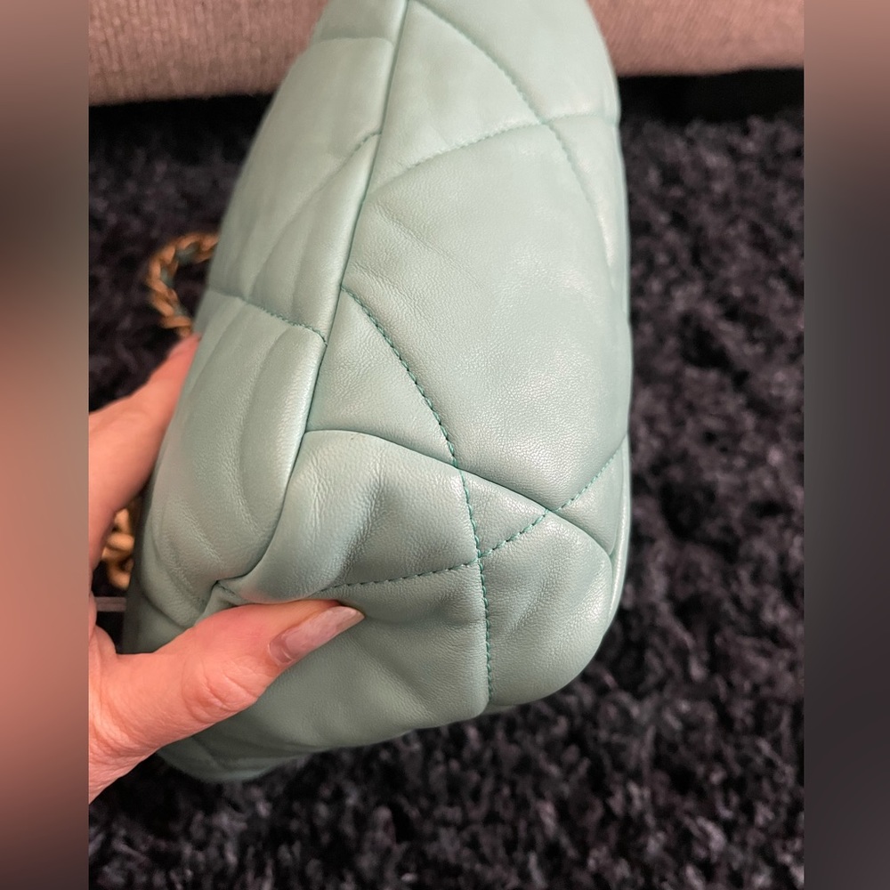 Chanel 19 flap Tiffany Blue small / medium - Picture 4 of 9